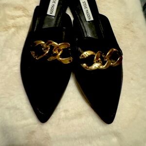 Steve Madden Black Mules with Gold Chain